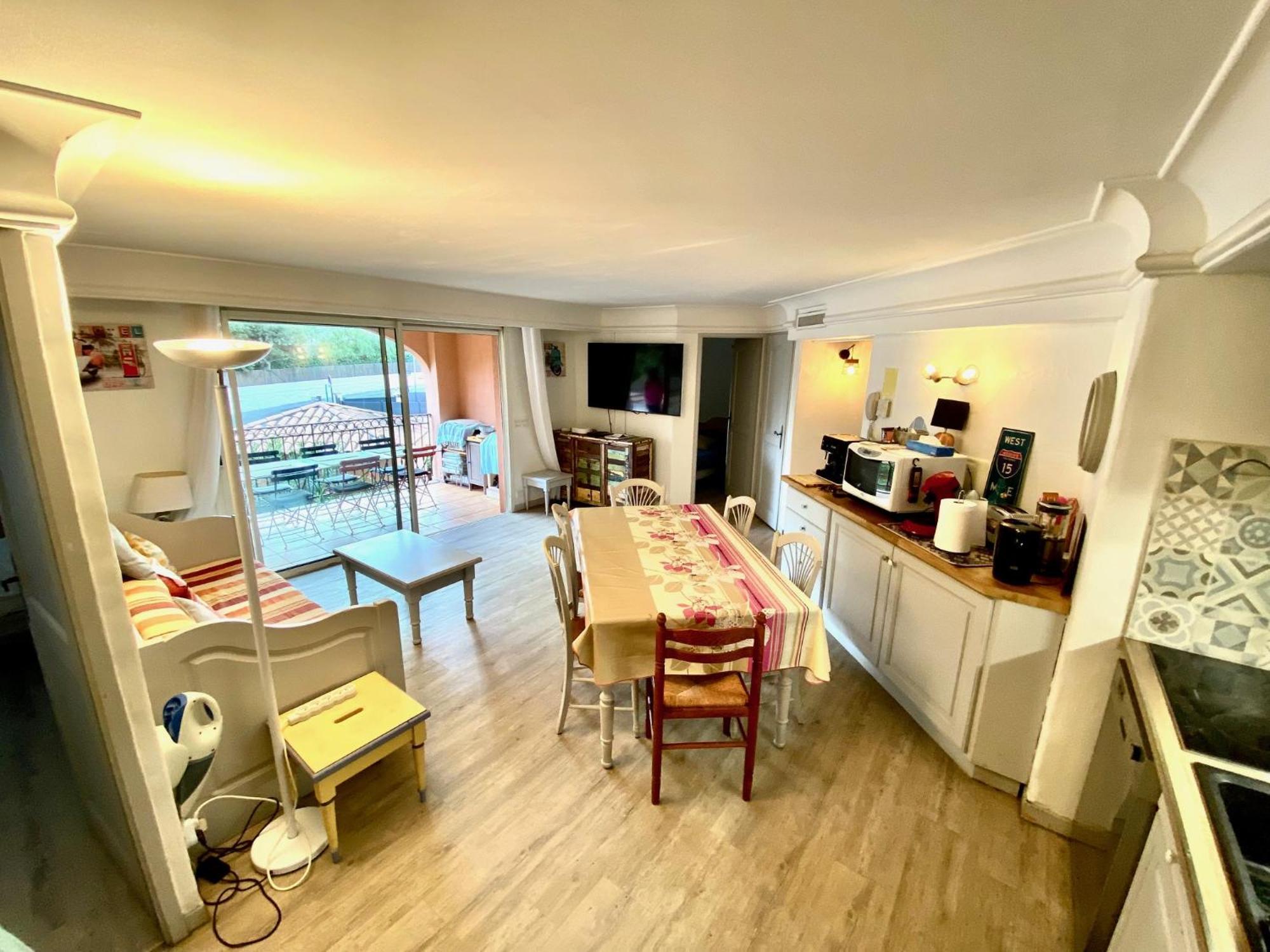 Residence 4 Etoiles Port Marine แซ็งต์-แมกซีม ภายนอก รูปภาพ